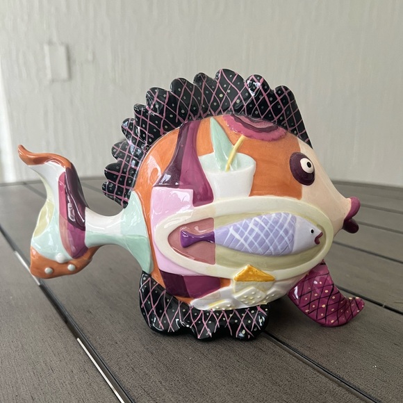 fish outta water collectible - Picture 4 of 4